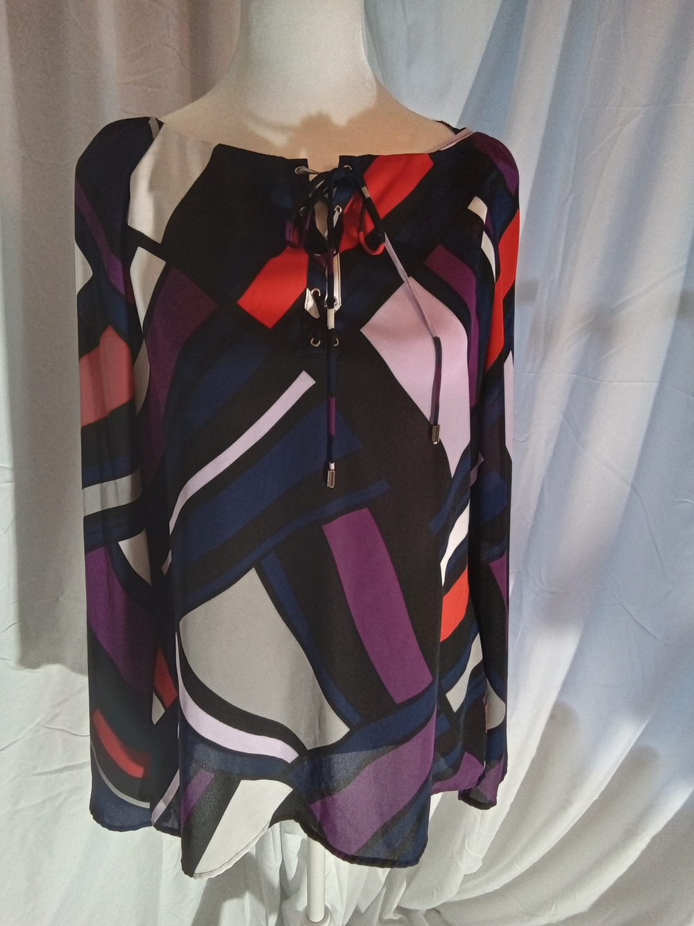 Worthington Abstract Top. M‎